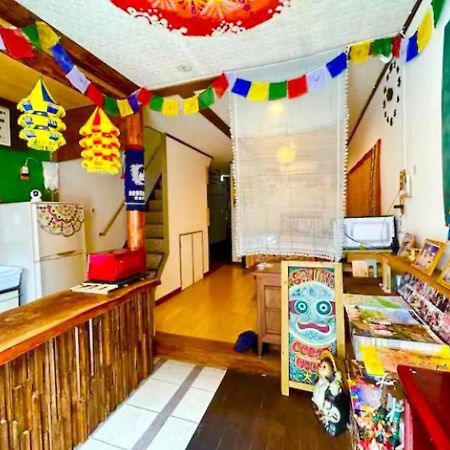 Santana Guest House Осака Экстерьер фото