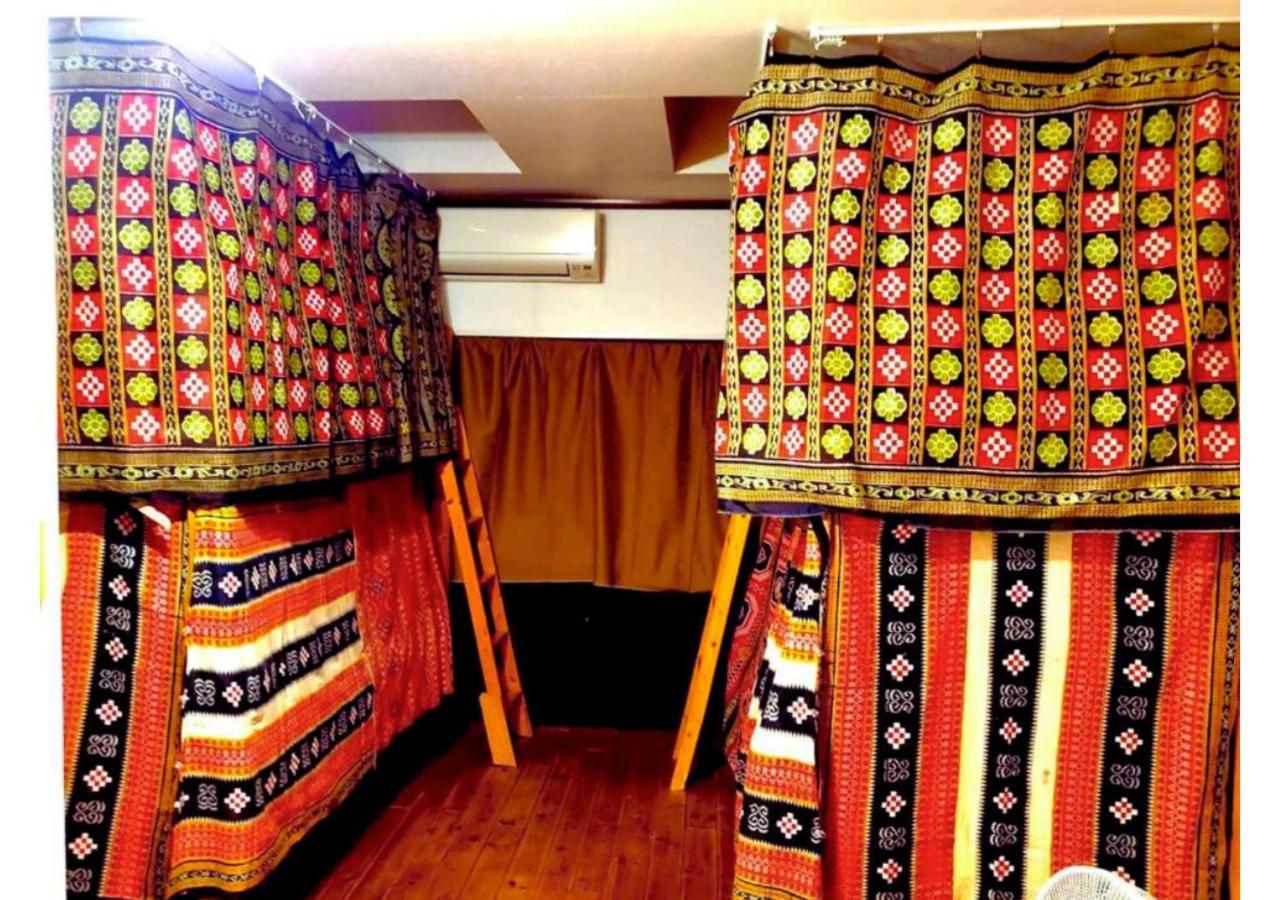 Santana Guest House Осака Экстерьер фото