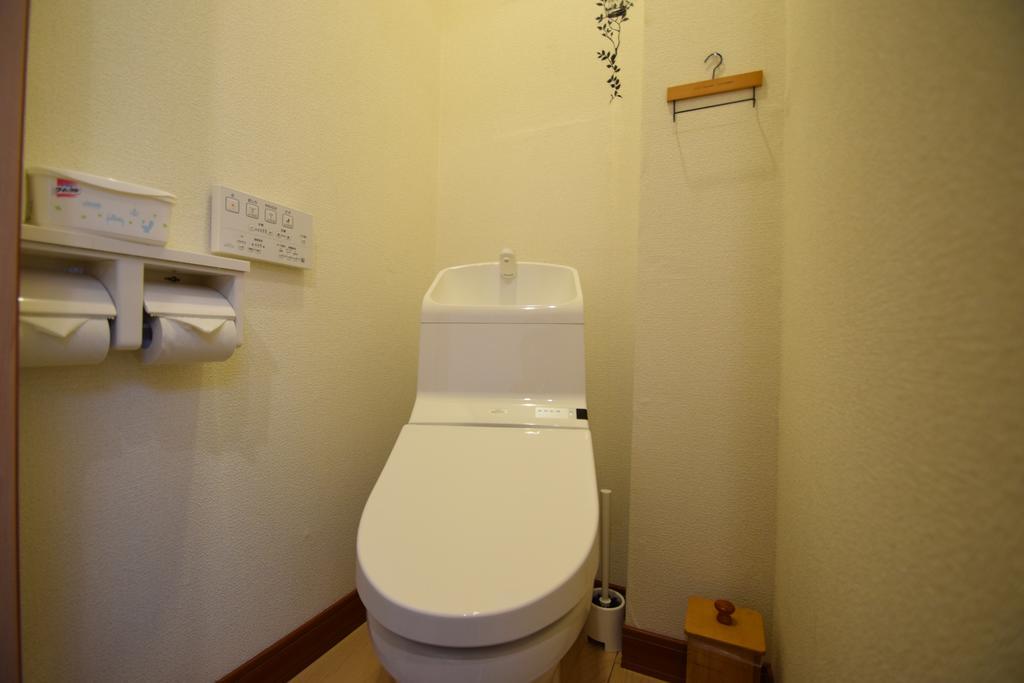 Santana Guest House Осака Экстерьер фото
